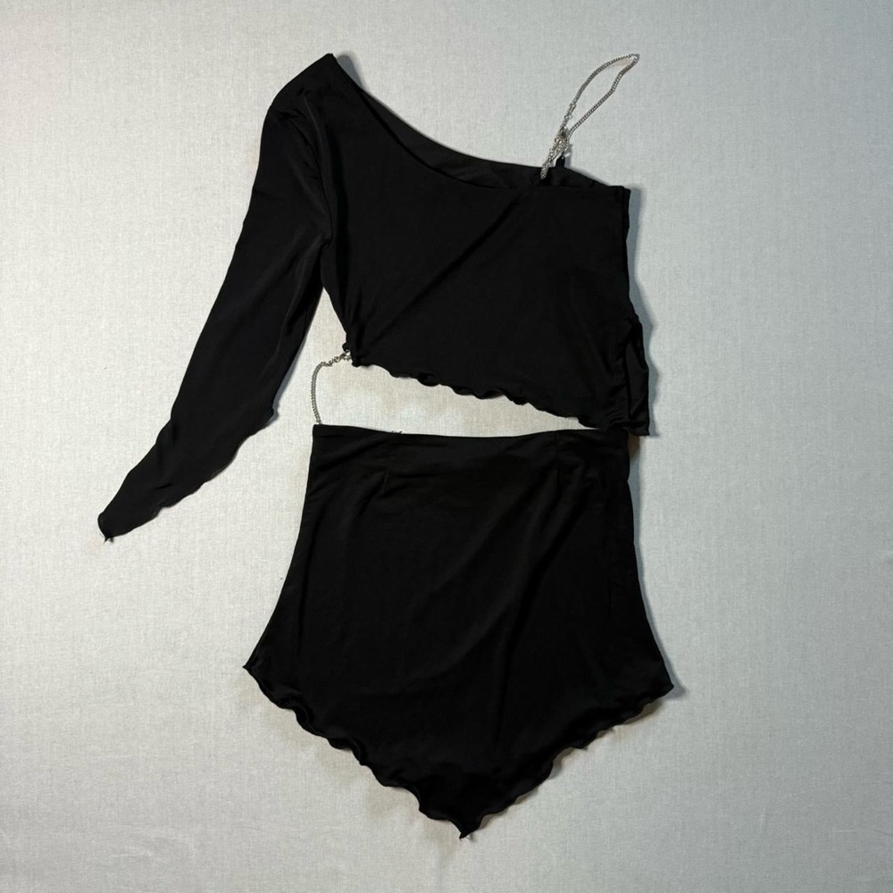 I am gia Riley two piece chain detail mini dress - Picture 16 of 16